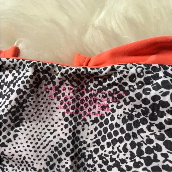 Acacia Mango Africa One Piece - Picture 3 of 3